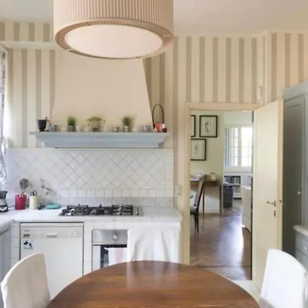 بيت للعطل Spacious Beach Front With Intimate Garden *